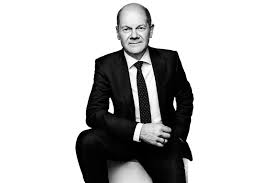 The following survey with good grades is no longer used at spd headquarters. Olaf Scholz Im Gq Kanzler Fragebogen Spd Ist Currywurst Gq Germany
