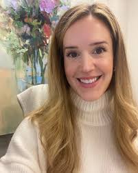 Hi! ☺️ Let me re-introduce myself. I'm Madison. I began my career as a  Hearing Instrument Specialist 11 years ago, following in my mom's  footsteps. It's been 9 years since I opened