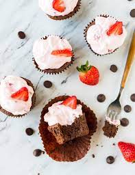Chocolate angel food cupcakes with chocolate cream cheese whipped cream. Chocolate Mousse Cupcakes Rich And Silky Wellplated Com