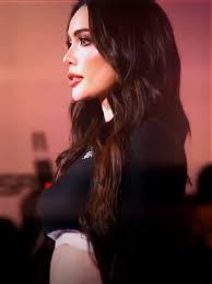 Exploring the Style of Model Charlotte Austin