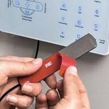 Securiser Son Logement Avec Un Systeme D Alarme Connecte Pret A Poser Systeme Alarme Adhesif Double Face Detecteurs De Mouvement