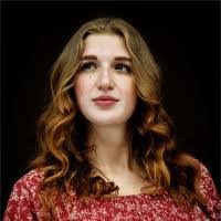 Elizabeth Marron's Instagram, Twitter & Facebook