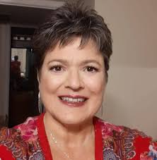 Hello. My husband needs to create a LinkedIn account. We like the attached  photo of him but the background is messy and his tshirt scruffy. 🙈 Is  anyone able to make the