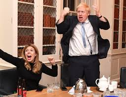 The expectant mum, 33, will welcome a brother or sister into the world this december for little wilfred. Carrie Symonds Has Coronavirus Boris Johnson S Pregnant Fiance Reveals She Tested Positive Daily Mail Oltnews