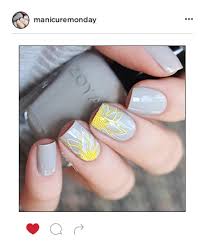 Taking a cue from amazing hair trends, nail designs are crossing over into the world of ombre nails and delicate color blends. Mani Of The Week Beachy Blue Nails Manicuremonday The Best Nail Art Of The Week Page 178