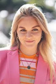 Oliver McGrath Films • Âge