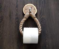 Toilettenpapierhalter Scheiben Geschnitten Holz Etsy Distributeur De Papier Toilett En 2020 Porte Papier Toilette Decoration De Salle De Bain Nautique Porte Papier