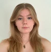 Faye Macdonald's Instagram, Twitter & Facebook