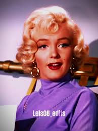 The 4 bombshell queens!!!! #jaynemansfield #mamievandoren #marilynmonroe  #dianadors