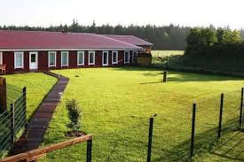 See more of ferienhaus porten eingezäunter garten nordsee neßmersiel urlaub mit hund on facebook. 170m Fh Mit Pool Sauna 1300m Hoch Eingezaunter Garten