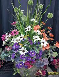 Your Seasonal Authority Stein Gardens Gifts Outdoor Planter Arrangements Garden Gifts Planter Arrangements