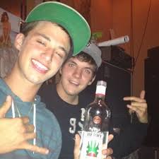 Dylan Hilton (@Dlo_sk8)