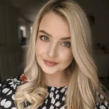 Cheryl Batiste's Instagram, Twitter & Facebook