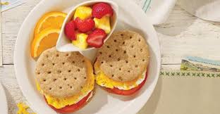 Their fried apples have 26 grams of sugar and 170 calories. Cracker Barrel Revamps Menu With Lighter Dishes Nation S Restaurant News