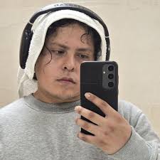 Anyone here go to EOS gym