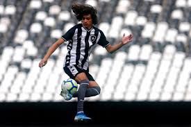 Pelos times inferiores do alvinegro, ele captado e desenvolvido pelas categorias de base do botafogo, matheus nascimento não é apenas a esperança por dias melhores e um jogador que é. Botafogo Comunica A Assinatura Do 1Âº Contrato Profissional De Matheus Nascimento Revelacao Da Base Fala Glorioso A Voz Oficial Do Torcedor Do Botafogo