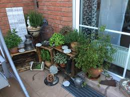 Meine kräuterecke.wie siehts bei euch aus ?? Meine Krauterecke Grune Zimmer Gartenbilder Garten