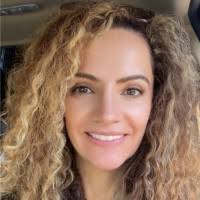 Dulce Vieira's Instagram, Twitter & Facebook