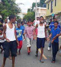 Jugando aprendemos nuestra cultura, habilidades sociales, educación física y convivencia. Barrios Populares De Pp Realizaron Juegos Tradicionales Durante La Semana Santa Puerto Plata Digital