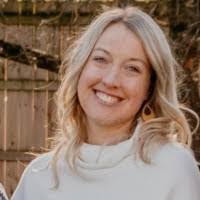 Debbie Crain's Instagram, Twitter & Facebook