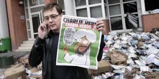Retrouvez dans notre galerie de dessins les meilleurs dessins politiques et satiriques de charlie hebdo, classés par dessinateur et par thème. Photos Charlie Hebdo Des Caricatures A L Attentat 10 Ans De Polemiques Autour De L Islam Le Huffpost