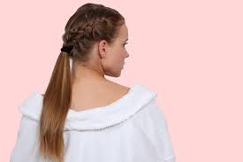 Get new ideas hairstyles for teenage girls 2021, back to school haircut; 21 Easy And Simple Hairstyles For School Girls