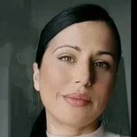 100+ perfiles de «Sarah Roldán»