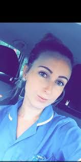 Laura Carling's Instagram, Twitter & Facebook