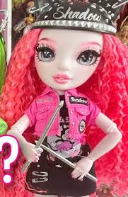 Why did some Maras have different eyes and lips? 👀👄 : r/RainbowHigh