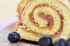 Gateau Roule Au Caramel Au Beurre Sale Recette Gateau Roule Alimentation Caramel Facile
