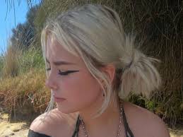 Fundraiser by Freya Birley : Ella's Botanical Bench