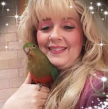 Linda Cosner's Instagram, Twitter & Facebook