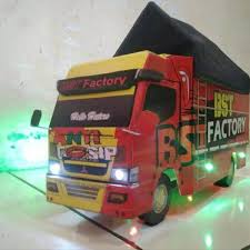 Check spelling or type a new query. Jual Miniatur Truk Canter Rc Anti Gosip Livery Merah Kuning Pakai Remote Control Variasi Lampuan Terpal Di Lapak Garasi Miniaturbusrembang Bukalapak