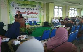 Palang merah remaja smk citra medika sragen. Saat Ratusan Orangtua Siswa Baru Smk Citra Medika Sragen Dibuat Terpana Dengar Segudang Program Dan Prestasi Pejabat Dinas Provinsi Pun Memuji Joglosemar News