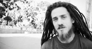 Nike-SB-Chronicles,-Vol.-1-Extras-–-Lewis-Marnell- PATINETA Skate