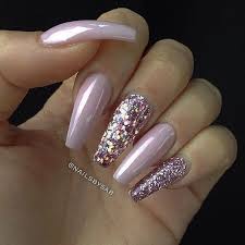 While some women go to a professional salon to get it is important your nails are well groomed and even in length before you apply the acrylics. Pin On Pretty Nails
