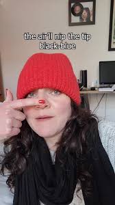 My hat makes me look like an angry chode but needs must cos I'm freezing  #coldweather #poem #poetry #spokenword #skint #nosejob