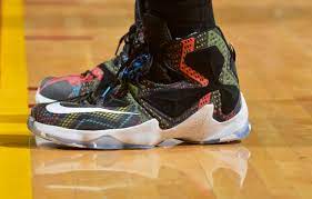 Jusqu'à 10 ans, les jeunes jouent à ce qu'on appelle le mini basket. Chaussure De Basket Quel Type De Joueur Etes Vous Sport Equipements