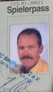 FC BENSBERG: Was haben Peter Peschel vom VfL Bochum und Achim Podlech vom  FC Bensberg gemeinsam? Auf den ersten Blick nichts! Der eine ist Legende  des VfL Bochum und der andere Legende