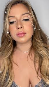 Hey hey just wanted to introduce myself, my name is Monica Bostic. I am a  Licensed Esthetician, Makeup Artist & Mentor. I'm currently accepting new  guests at European Wax Center in East