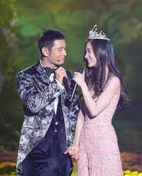 知情人曝「黃曉明婚姻內幕」 狂爆離婚angelababy鬆口給答案 破婚變傳聞 黃曉明、baby終於被拍到同框 angelababy屢傳婚變 畫中有話發文問：你有背叛我嗎？ é»ƒæ›‰æ˜Ž BabyçœŸé›¢äº† å…«å¦è¨˜è€…çˆ†ä»–å€'æ ¹æœ¬æ²'æœ‰çœŸæ„Ÿæƒ… ä¸­æ¸¯æœ€å¸ç› å¨›æ¨‚ ä¸–ç•Œæ–°èžç¶²