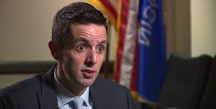 Getting opioids can be easier than getting treatment, but Wisconsin doctors  are pushing for change