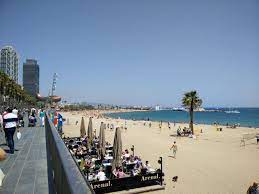 Ganz stark dominiert von dem luxushotel. 11 Barcelona Sehenswurdigkeiten Die Du Nicht Verpassen Darfst