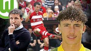 Mark van bommel est un joueur de football néerlandais. Mark Van Bommel Karriere In Bildern Sportbuzzer De