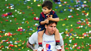 Messi and his tattoo sleeve!?. Fragen Zu Lionel Messi Gehalt Schuhe Titel Und Kinder Goal Com