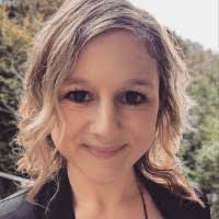 Sarah Lentsch's Instagram, Twitter & Facebook