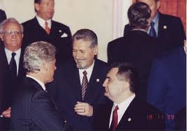 We did not find results for: Fostul Presedinte Emil Constantinescu A Implinit 79 De Ani Cum AratÄƒ Acum Foto Video