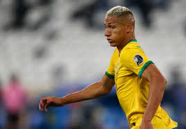 Richarlison's contract extension comes the day before struggling everton face premier league leaders liverpool in the merseyside derby at anfield (20:15 gmt). Richarlison Helps 10 Man Brazil Reach Copa America Semis