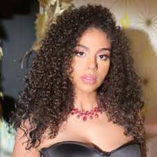 Samantha (The Bomb) (@samanthaonthemic)