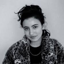 Samantha Schechter's Instagram, Twitter & Facebook